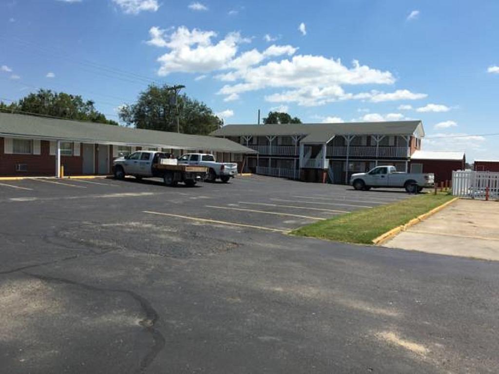 Guest House Motel Chanute Motel